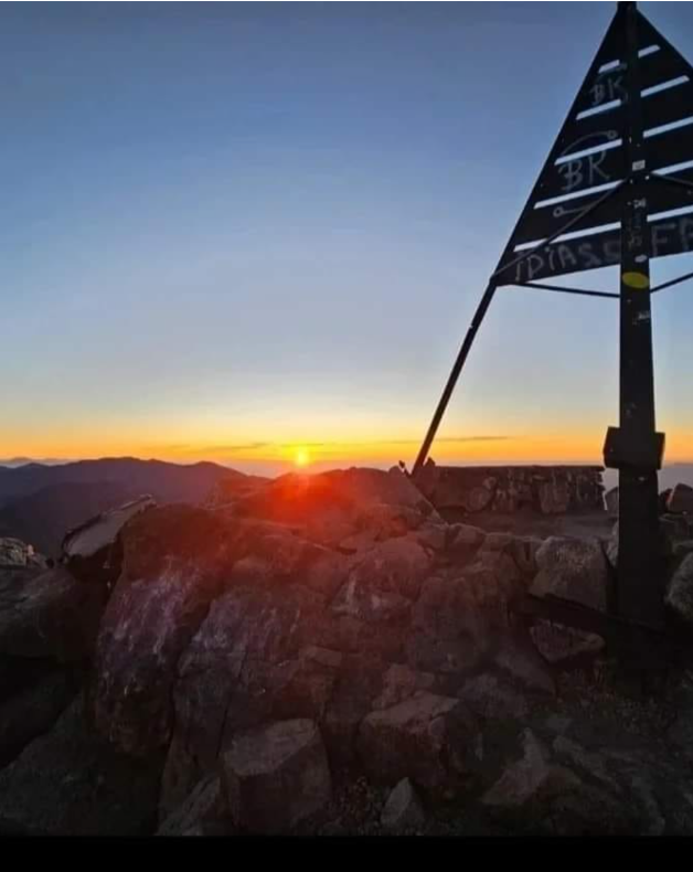Ascension du Toubkal 4 167 m — sommet le jour 2